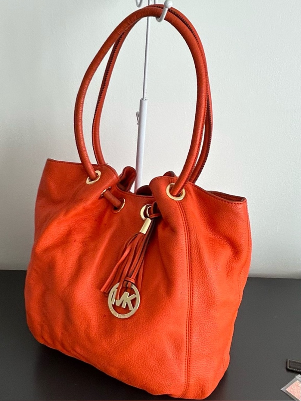 Michael Kors Orange Pebbled Leather Drawstring Tote Bag Shoulder Bag - Picture 5 of 11